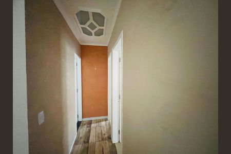 Apartamento à venda com 64m², 2 quartos e 1 vaga Apartamento à venda com 64m², 2 quartos e 1 vagaCorredor interno