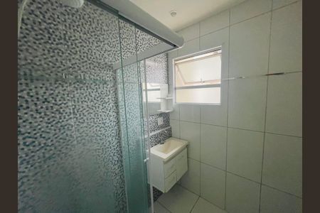 Apartamento à venda com 64m², 2 quartos e 1 vaga Apartamento à venda com 64m², 2 quartos e 1 vagaBanheiro