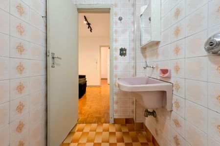 Apartamento para alugar com 50m², 2 quartos e sem vaga Apartamento para alugar com 50m², 2 quartos e sem vagaBanheiro Social