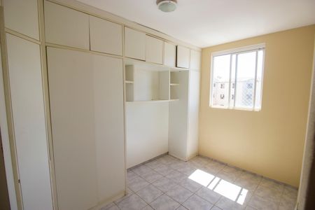 Quarto de apartamento para alugar com 2 quartos, 43m² em Samambaia, Brasília