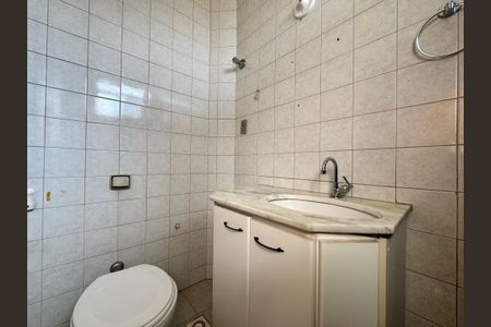 Apartamento à venda com 180m², 3 quartos e 2 vagas Apartamento à venda com 180m², 3 quartos e 2 vagasBanheiro