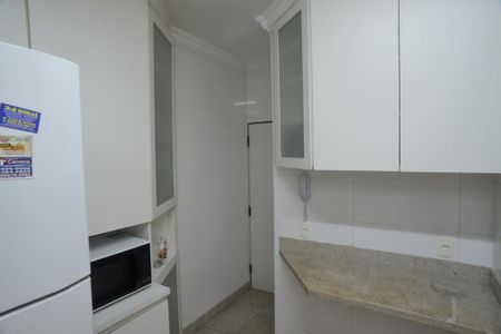 Apartamento para alugar com 200m², 5 quartos e 3 vagas Apartamento para alugar com 200m², 5 quartos e 3 vagasCozinha