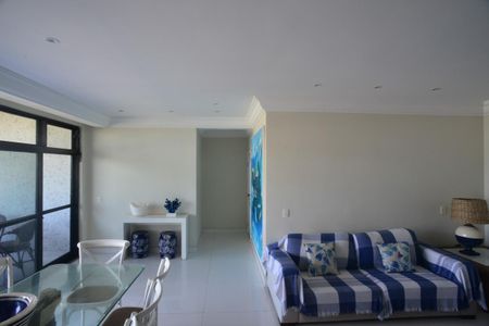 Apartamento para alugar com 200m², 5 quartos e 3 vagas Apartamento para alugar com 200m², 5 quartos e 3 vagasSala