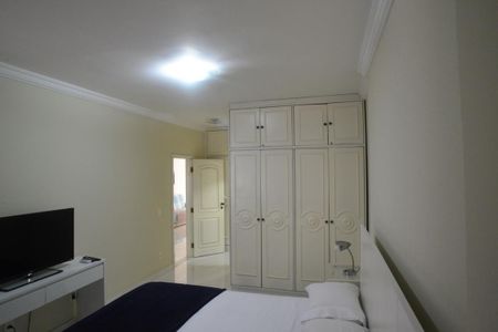 Apartamento para alugar com 200m², 5 quartos e 3 vagas Apartamento para alugar com 200m², 5 quartos e 3 vagasSuíte 2