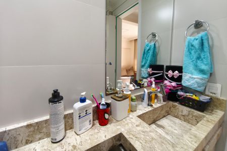 Apartamento à venda com 87m², 2 quartos e 1 vagaBanheiro Social