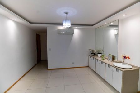 Apartamento à venda com 98m², 3 quartos e 1 vagaSala