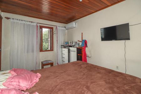 Quarto de casa à venda com 2 quartos, 240m² em Passo das Pedras, Porto Alegre