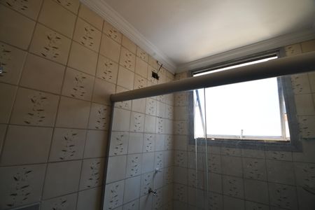 Banheiro de apartamento à venda com 1 quarto, 53m² em Botafogo, Campinas