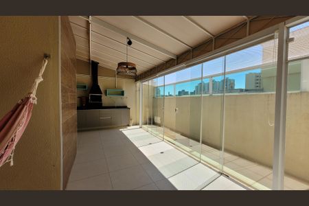 Apartamento à venda com 140m², 3 quartos e 2 vagas Apartamento à venda com 140m², 3 quartos e 2 vagasÁrea gourmet Privativa