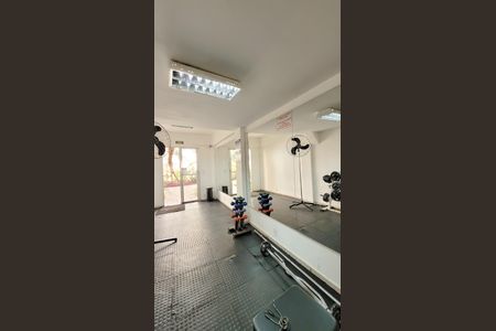 Apartamento à venda com 140m², 3 quartos e 2 vagas Apartamento à venda com 140m², 3 quartos e 2 vagasÁrea comum - Academia