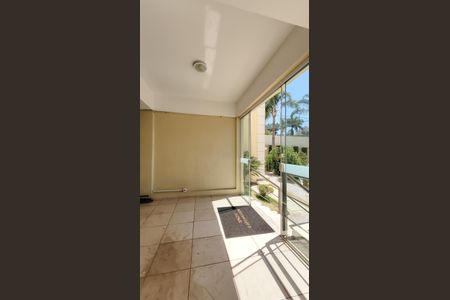 Apartamento à venda com 140m², 3 quartos e 2 vagas Apartamento à venda com 140m², 3 quartos e 2 vagasÁrea comum - Salão de festas