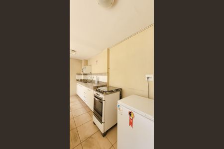 Apartamento à venda com 140m², 3 quartos e 2 vagas Apartamento à venda com 140m², 3 quartos e 2 vagasÁrea comum - Salão de festas