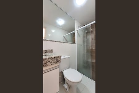 Apartamento à venda com 140m², 3 quartos e 2 vagas Apartamento à venda com 140m², 3 quartos e 2 vagasBanheiro da Suíte