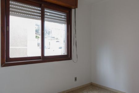 Quarto 1 de apartamento para alugar com 2 quartos, 75m² em Nonoai, Porto Alegre