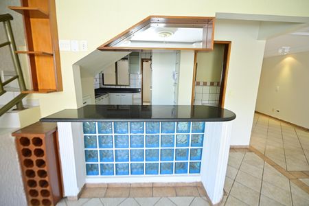 Casa de condomínio para alugar com 170m², 3 quartos e 2 vagas Casa de condomínio para alugar com 170m², 3 quartos e 2 vagasSala