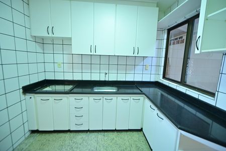 Casa de condomínio para alugar com 170m², 3 quartos e 2 vagas Casa de condomínio para alugar com 170m², 3 quartos e 2 vagasCozinha