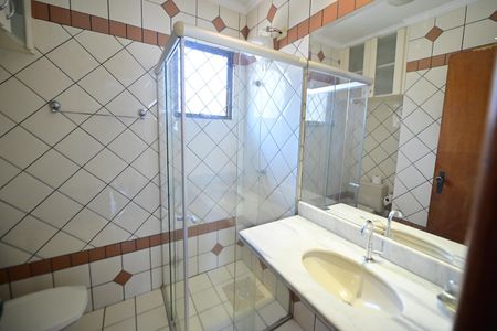 Casa de condomínio para alugar com 170m², 3 quartos e 2 vagas Casa de condomínio para alugar com 170m², 3 quartos e 2 vagasBanheiro da Suíte