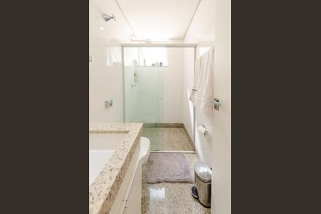 Apartamento à venda com 95m², 3 quartos e 1 vagaBanheiro social