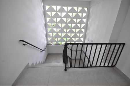 Apartamento à venda com 41m², 1 quarto e 1 vagaEscada de acesso