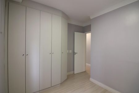 Apartamento à venda com 80m², 2 quartos e 2 vagasQuarto 
