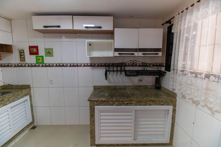 Casa de condomínio à venda com 140m², 2 quartos e 1 vaga Casa de condomínio à venda com 140m², 2 quartos e 1 vagaCozinha