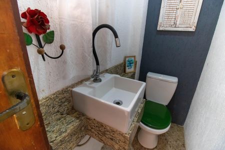 Casa de condomínio à venda com 140m², 2 quartos e 1 vaga Casa de condomínio à venda com 140m², 2 quartos e 1 vagaBanheiro Social