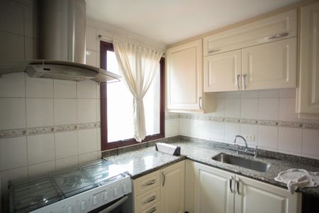 Apartamento para alugar com 220m², 2 quartos e 4 vagas Apartamento para alugar com 220m², 2 quartos e 4 vagasCozinha