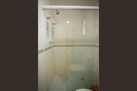 Apartamento para alugar com 220m², 2 quartos e 4 vagas Apartamento para alugar com 220m², 2 quartos e 4 vagasBanheiro da Suíte 2