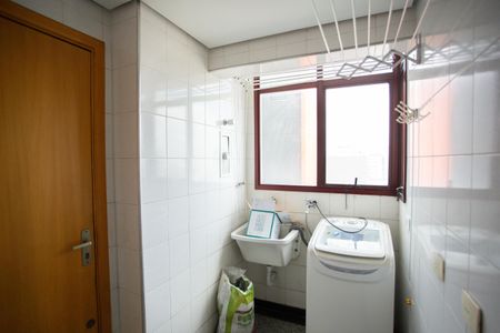 Apartamento para alugar com 220m², 2 quartos e 4 vagas Apartamento para alugar com 220m², 2 quartos e 4 vagasÁrea de Serviço