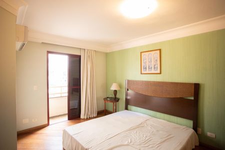 Apartamento para alugar com 220m², 2 quartos e 4 vagas Apartamento para alugar com 220m², 2 quartos e 4 vagasSuíte 1