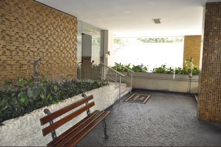 Apartamento à venda com 73m², 2 quartos e sem vagaÁrea comum