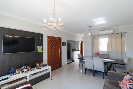 Casa à venda com 160m², 3 quartos e 4 vagasSala