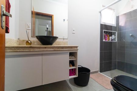 Casa à venda com 160m², 3 quartos e 4 vagasBanheiro da Suíte