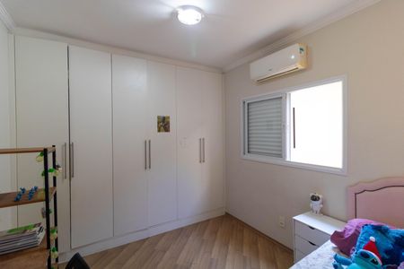 Casa à venda com 160m², 3 quartos e 4 vagasQuarto 02