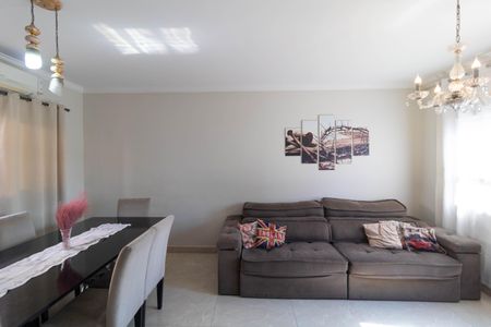 Casa à venda com 160m², 3 quartos e 4 vagasSala