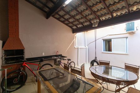 Casa à venda com 160m², 3 quartos e 4 vagasChurrasqueira