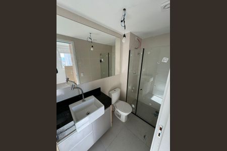 Banheiro de apartamento à venda com 1 quarto, 48m² em Água Fria, São Paulo
