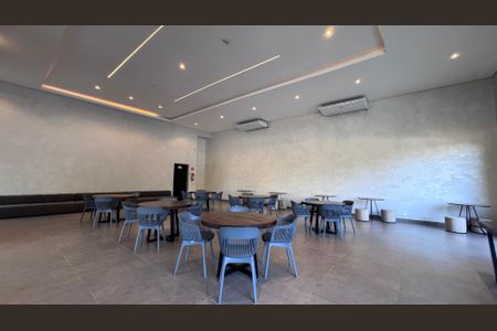 Apartamento à venda com 66m², 2 quartos e 2 vagas Apartamento à venda com 66m², 2 quartos e 2 vagasÁrea comum - Salão de festas