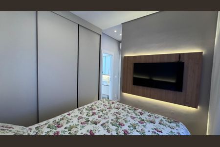 Apartamento à venda com 66m², 2 quartos e 2 vagas Apartamento à venda com 66m², 2 quartos e 2 vagasSuíte