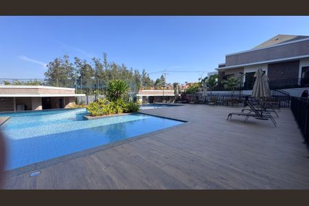 Apartamento à venda com 66m², 2 quartos e 2 vagas Apartamento à venda com 66m², 2 quartos e 2 vagasÁrea comum - Piscina