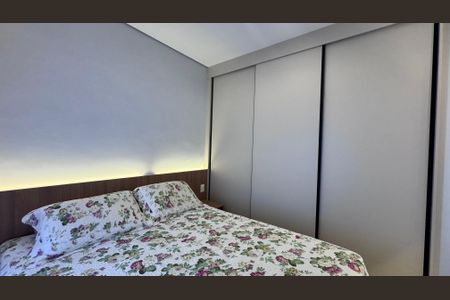 Apartamento à venda com 66m², 2 quartos e 2 vagas Apartamento à venda com 66m², 2 quartos e 2 vagasSuíte