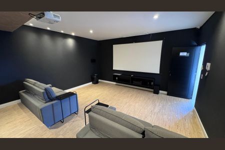 Apartamento à venda com 66m², 2 quartos e 2 vagas Apartamento à venda com 66m², 2 quartos e 2 vagasCinema