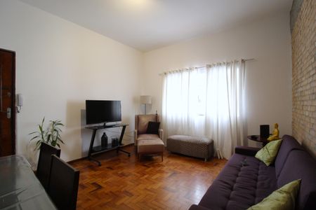 Sala de apartamento para alugar com 3 quartos, 90m² em Itaim Bibi, São Paulo