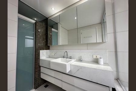Apartamento à venda com 80m², 2 quartos e 1 vaga Apartamento à venda com 80m², 2 quartos e 1 vagaBanheiro Suíte