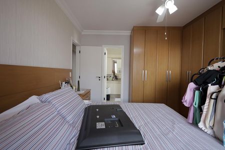 Apartamento à venda com 180m², 3 quartos e 3 vagas Apartamento à venda com 180m², 3 quartos e 3 vagasQuarto Suíte 3