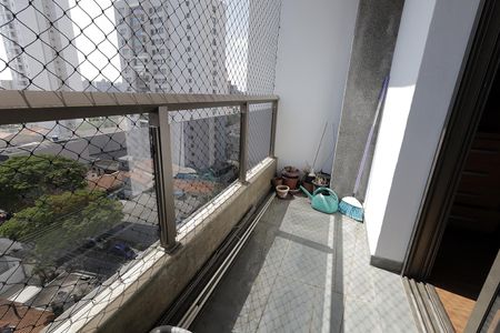 Apartamento à venda com 180m², 3 quartos e 3 vagas Apartamento à venda com 180m², 3 quartos e 3 vagasSacada Suíte 3
