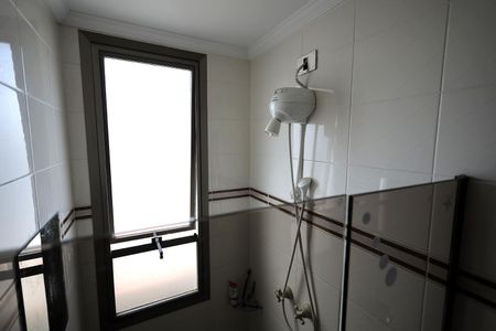 Apartamento à venda com 180m², 3 quartos e 3 vagas Apartamento à venda com 180m², 3 quartos e 3 vagasBanheiro Suíte 1