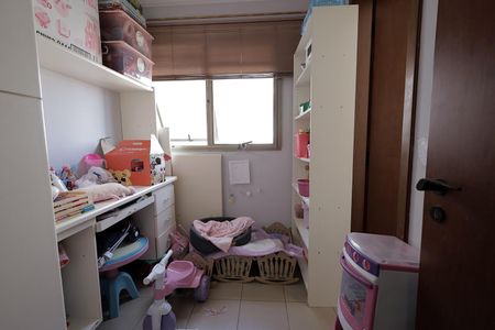 Apartamento à venda com 180m², 3 quartos e 3 vagas Apartamento à venda com 180m², 3 quartos e 3 vagasÁrea de Serviço