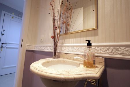 Apartamento à venda com 180m², 3 quartos e 3 vagas Apartamento à venda com 180m², 3 quartos e 3 vagasLavabo