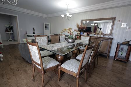 Apartamento à venda com 180m², 3 quartos e 3 vagas Apartamento à venda com 180m², 3 quartos e 3 vagasSala de Jantar